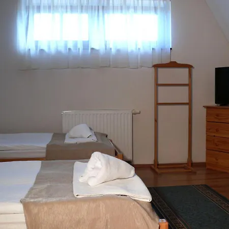 B&B Kadarta Vendeglo Panzio 2*