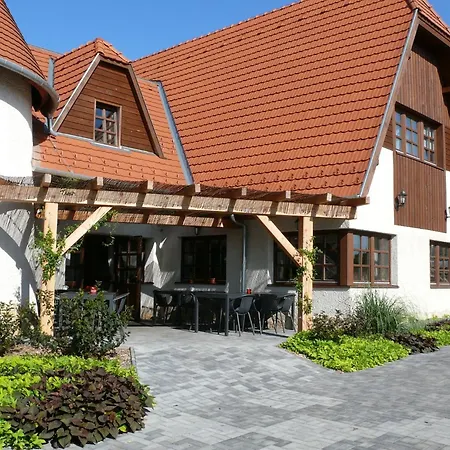 Kadarta Vendeglo Panzio Veszprém