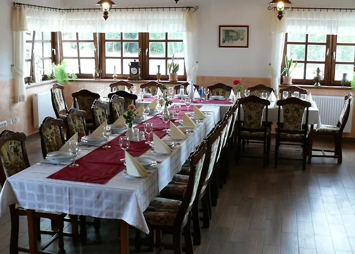 Kadarta Vendeglo Panzio B&B 베스프렘