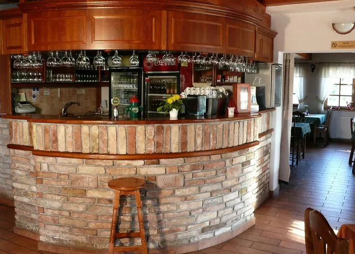 Kadarta Vendeglo Panzio B&B